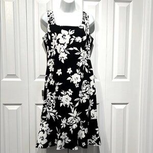 Karl Lagerfeld Black and White Flower Print Sleeveless Dress Size 8